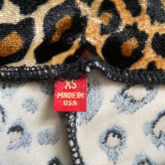 Backbite Leopard Velvet Shorts XS - Picture 3 of 4